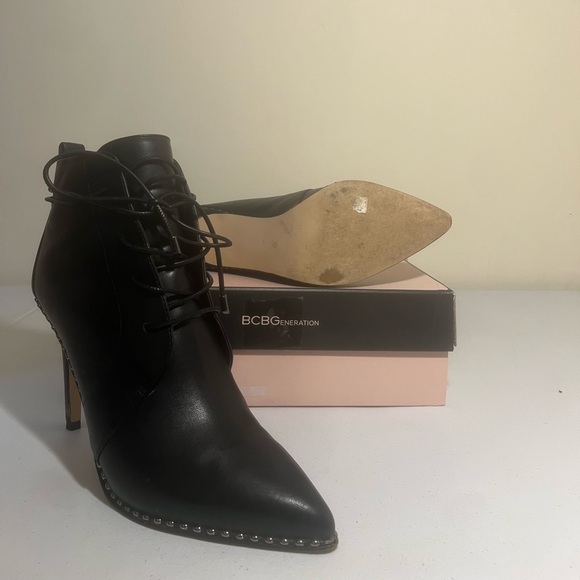 BCBG Generation Black Lace Up Ankle Bootie Stiletto Heels - Picture 3 of 4